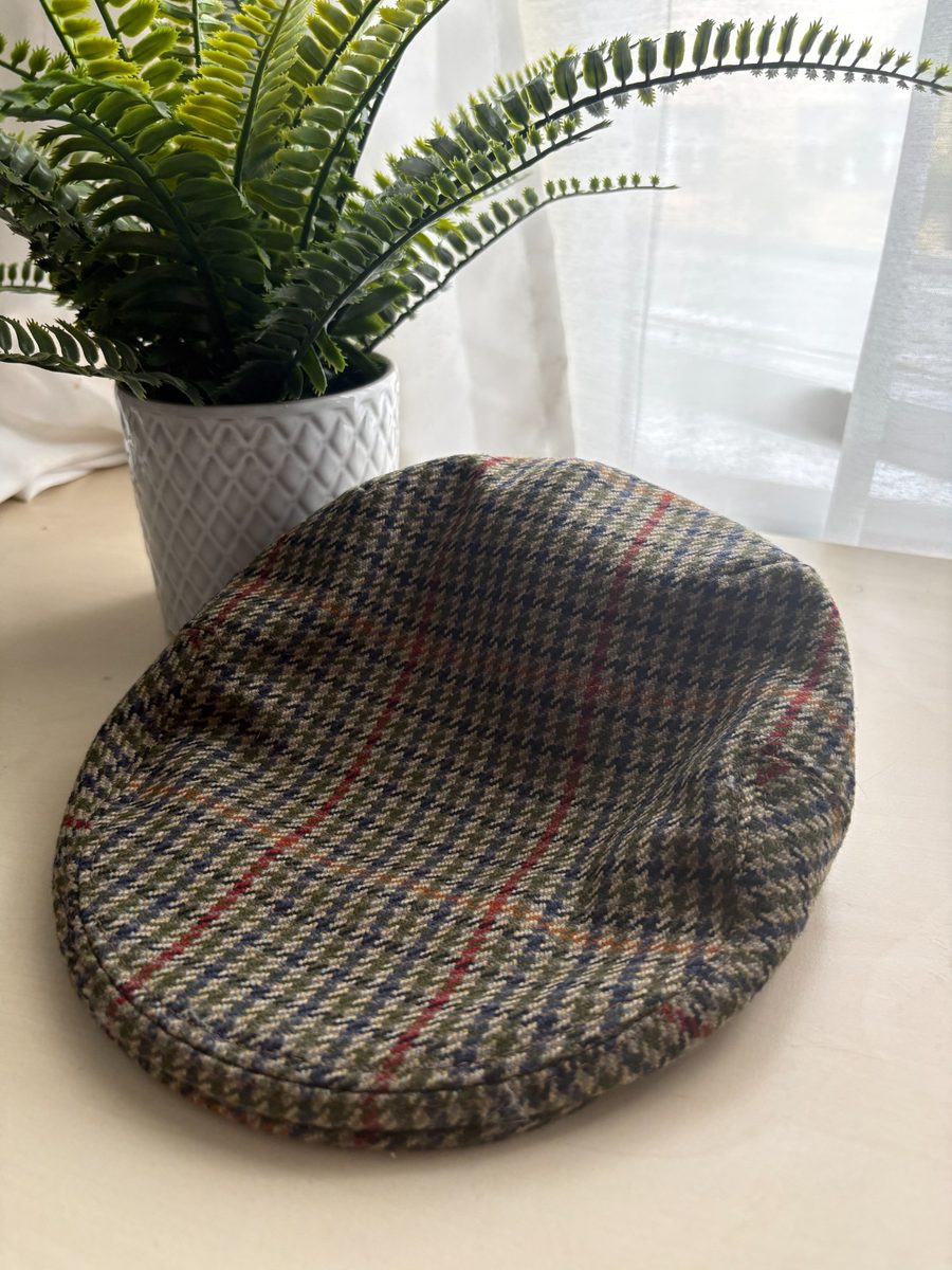 Lock & Co Hatters flat cap — Lock & Co Hatters — scally cap